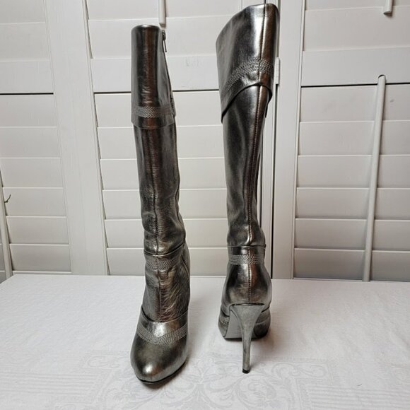 Aldo Silver Boots - Sexy High Heels - Size 7.5 (Euro 38) - Picture 7 of 9